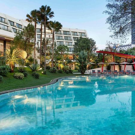 Moevenpick Hotel Bangkok Ploenchit Bdms Bagian luar foto