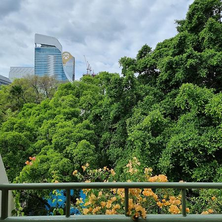 Moevenpick Hotel Bangkok Ploenchit Bdms Bagian luar foto