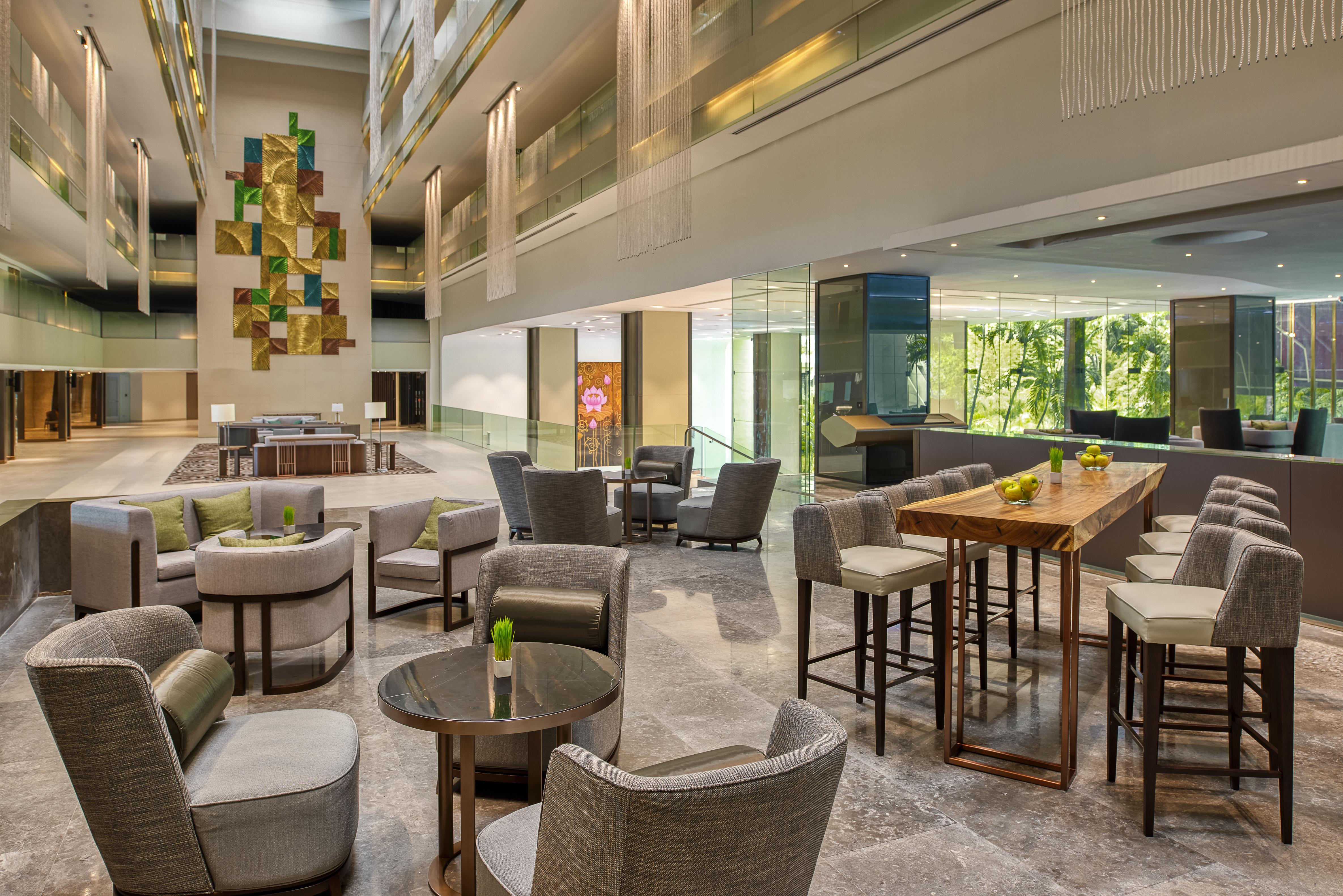 Moevenpick Hotel Bangkok Ploenchit Bdms Bagian luar foto