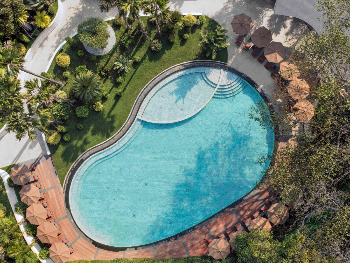 Moevenpick Hotel Bangkok Ploenchit Bdms Bagian luar foto