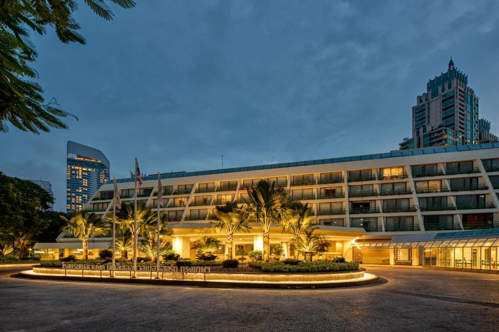 Moevenpick Hotel Bangkok Ploenchit Bdms Bagian luar foto