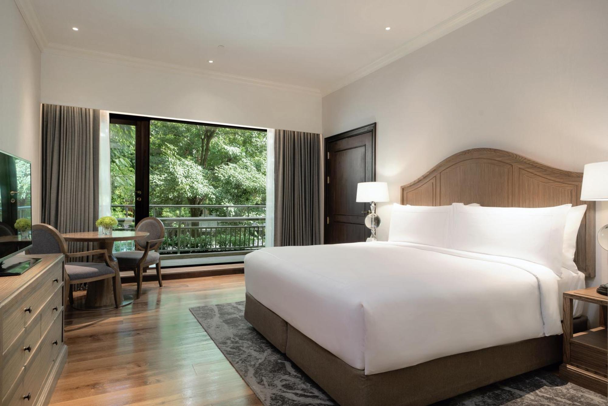 Moevenpick Hotel Bangkok Ploenchit Bdms Bagian luar foto