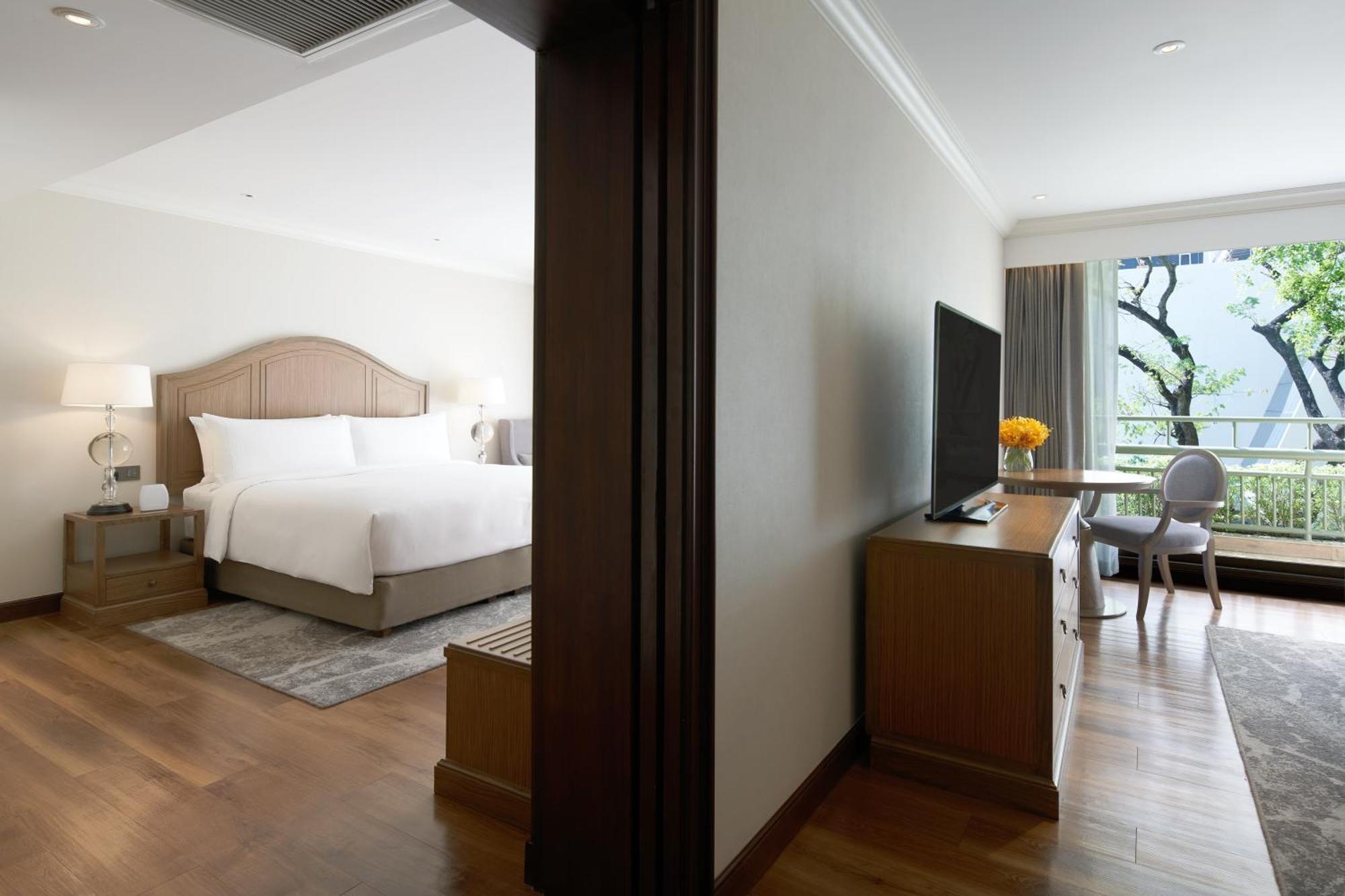 Moevenpick Hotel Bangkok Ploenchit Bdms Bagian luar foto